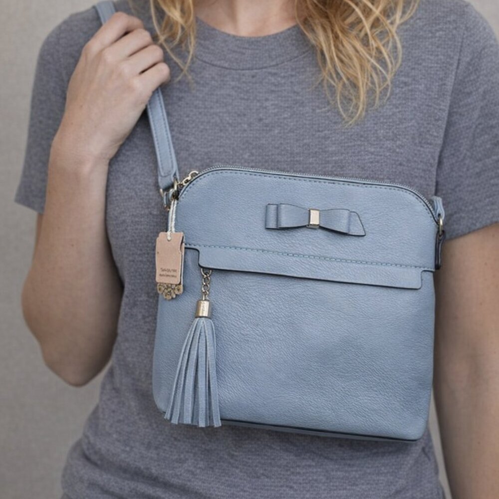 Chic Light Blue Crossbody Bag with Bow Detail - Picture 2 of 6